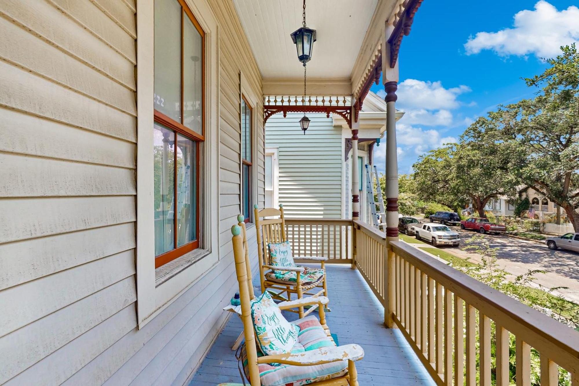 Under The Avenue Galveston Exterior foto